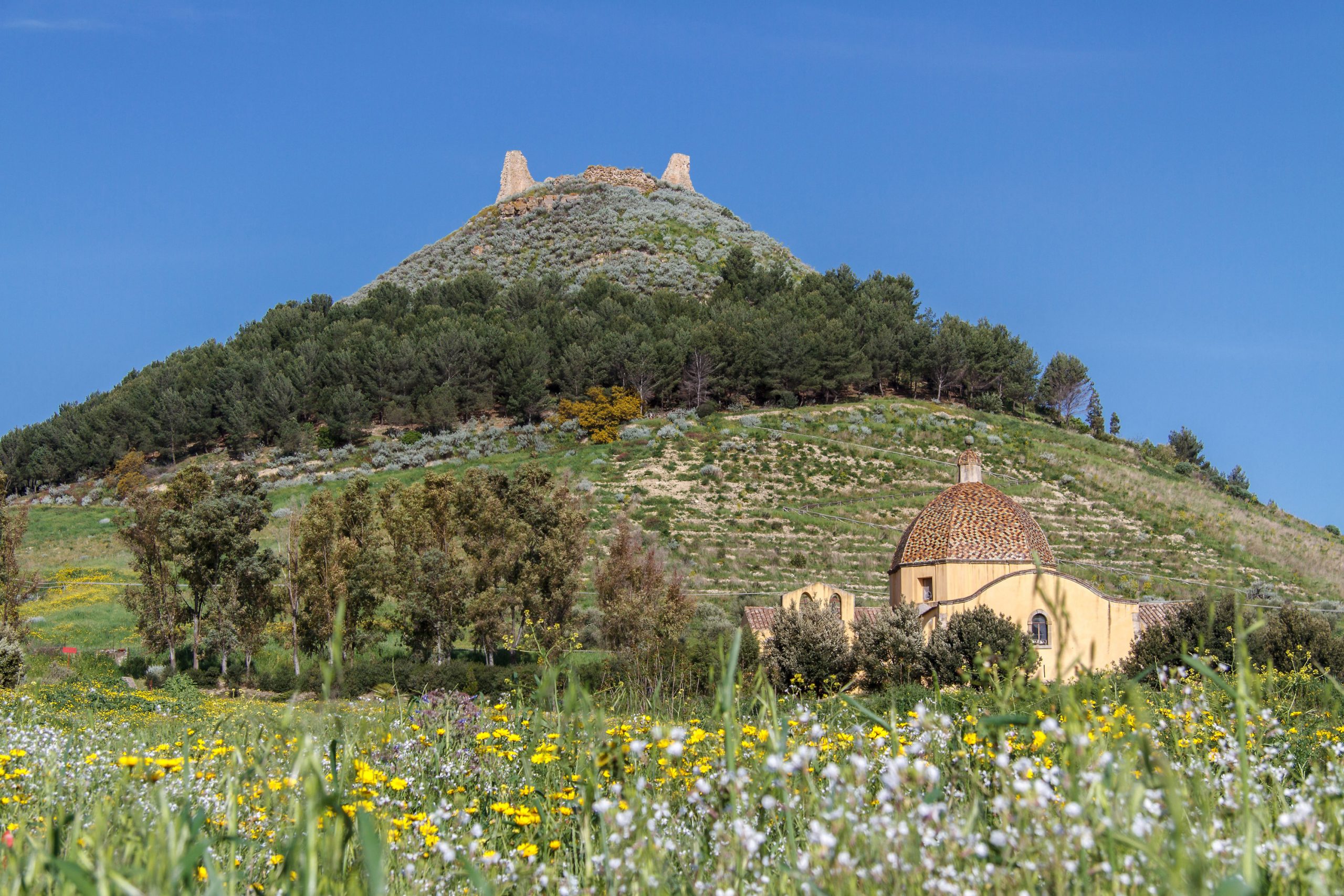 Castello e Chiesa Las Plassas (SU)