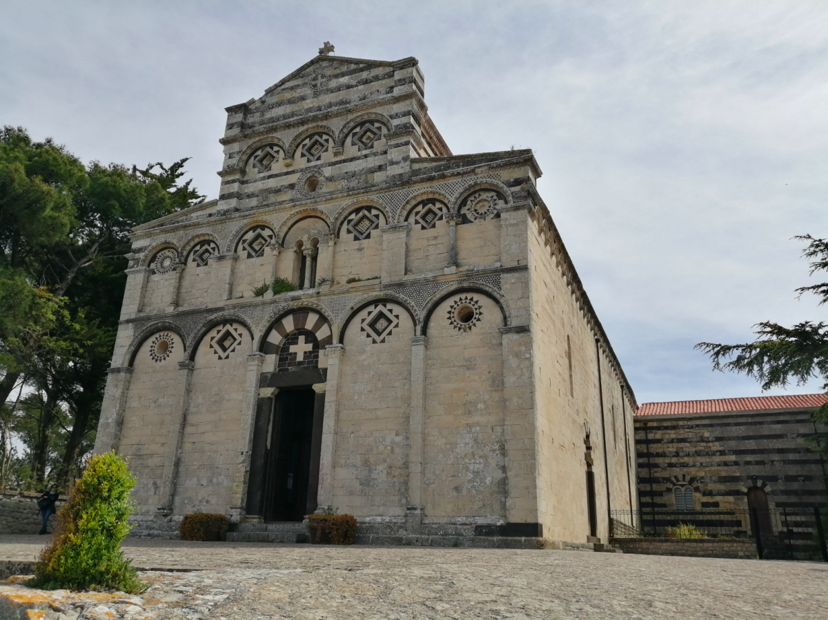 Chiesa S. Pietro, facciata, Borutta