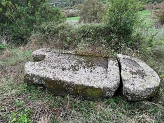 Tomba di Giganti sa Mura 'e Logu, Aidomaggiore